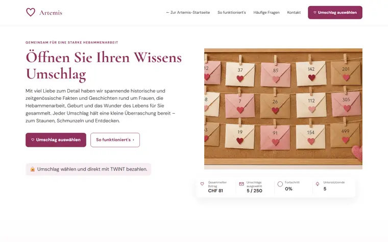 Startseite der Herzumschlag-Challenge mit einer Pinnwand aus nummerierten Umschlägen und dem Spendenstand